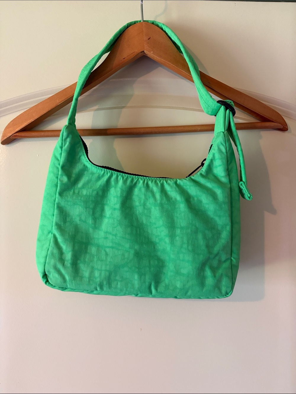 Green Shoulder Bag - Stylish Everyday Tote